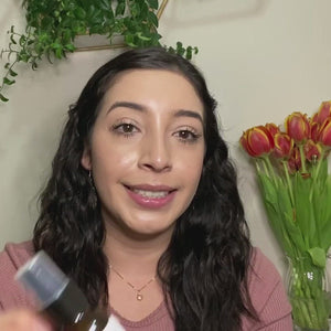 Vitamin C Serum for Acne-Prone, Sensitive or Oily Skin. Firm and Brighten Dark Spots.