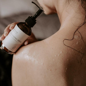 Cleansing Milk - Natural Salicin, Yucca Root + Jasmine - Valentia Skincare